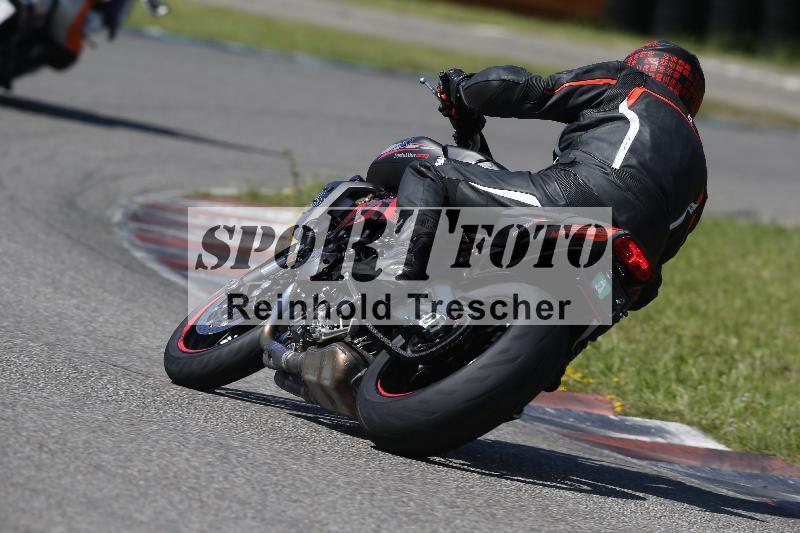 /Archiv-2024/29 12.06.2024 MOTO.CH Track Day ADR/Gruppe blau/90